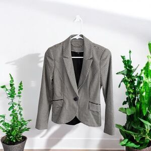 WHBM 00P Women's Black and White Houndstooth Blazer jacket suiting workwear